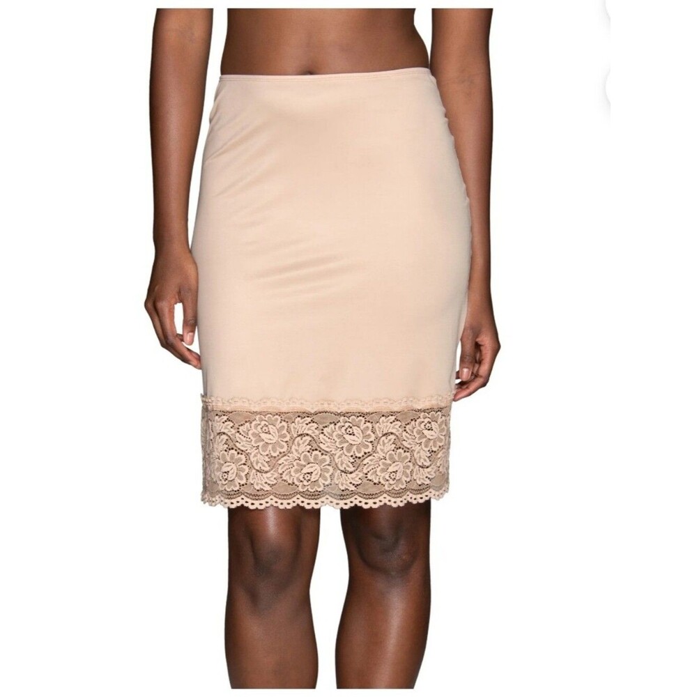 Vanity Fair Radiant Women's Lace Half Slip, Lightweight Smoothing SlipSize Small